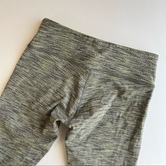 Lululemon Wunder Under Crop Legging - Picture 4 of 8